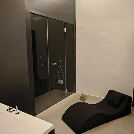 Isensi Luxury * Trani