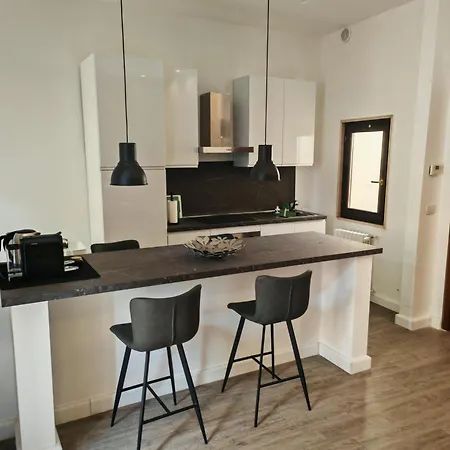 Isensi Luxury