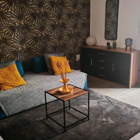 Isensi Luxury Apartment *