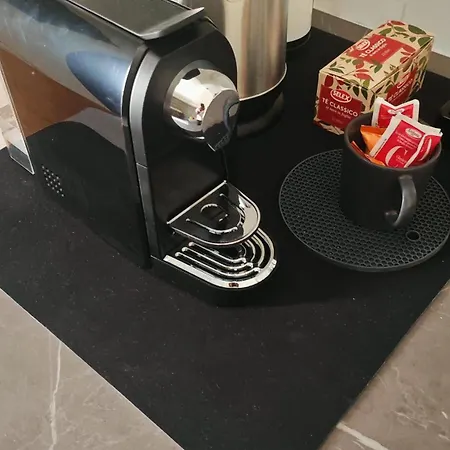 Isensi Luxury アパート トラーニ