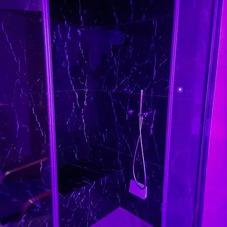 アパート Isensi Luxury トラーニ