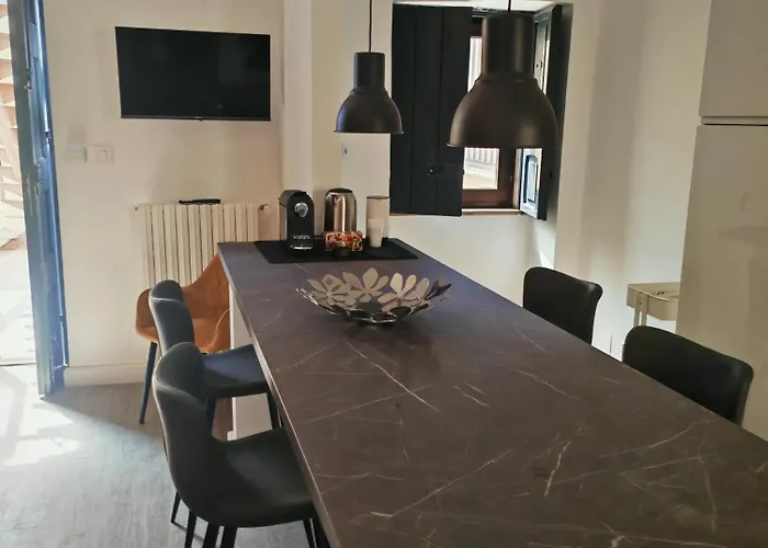 Isensi Luxury *